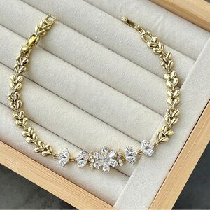 Flower Pattern Heart Chain Bracelet